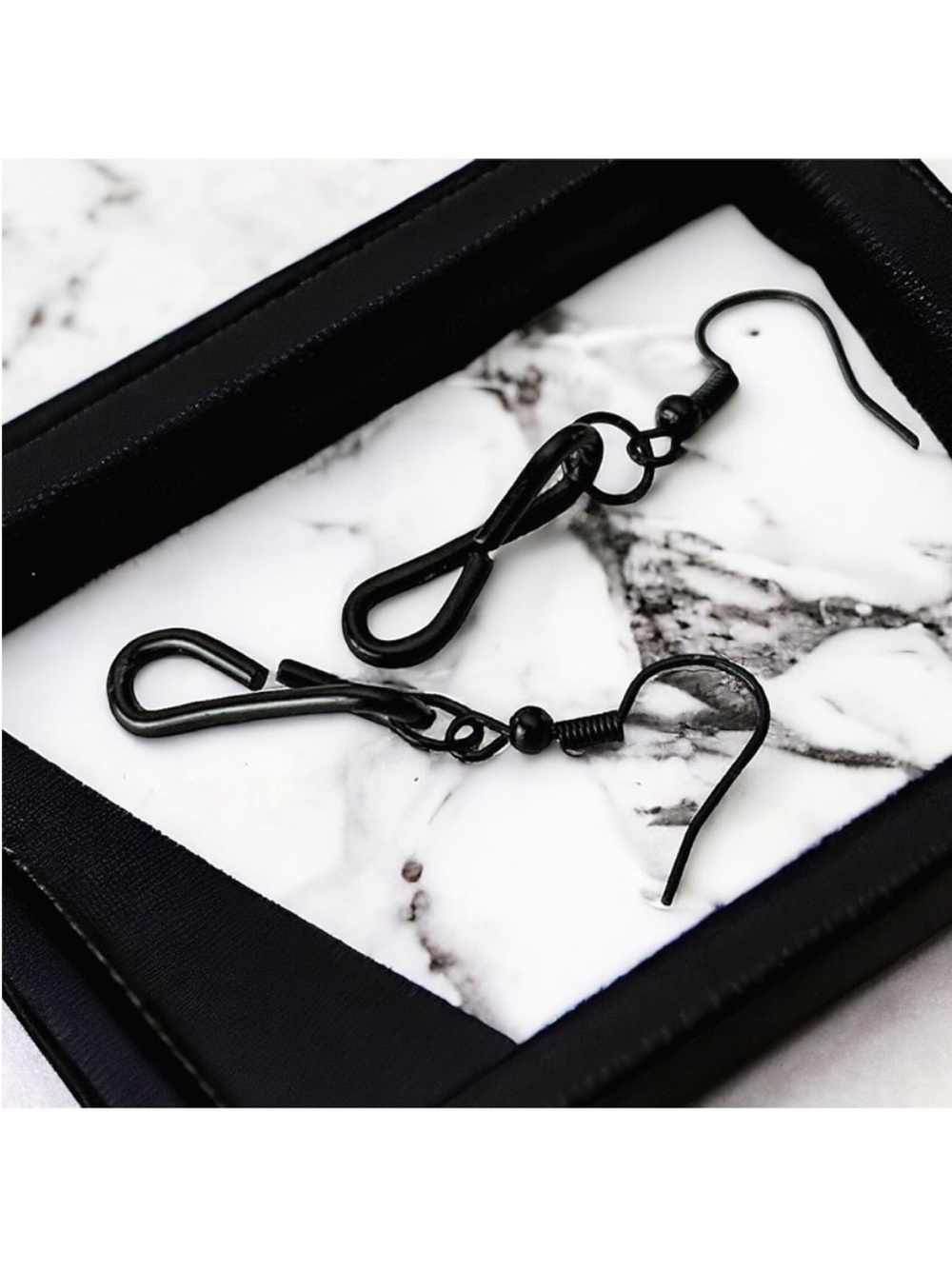 5 For $25💫Alternative Black Links Earrings - Picture 5 of 6